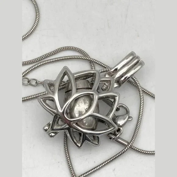 Stainless Steel Lotus Flower Cremation Urn Necklace - Memorial Keepsake Pendant - Picture 2 of 3